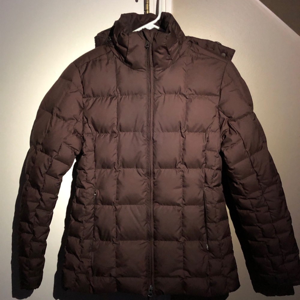 Patagonia women puffer jacket with hood small